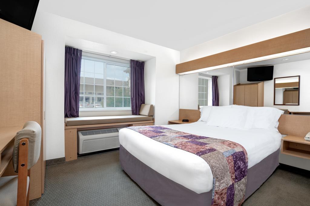 Microtel Inn & Suites By Wyndham Mankato Buitenkant foto