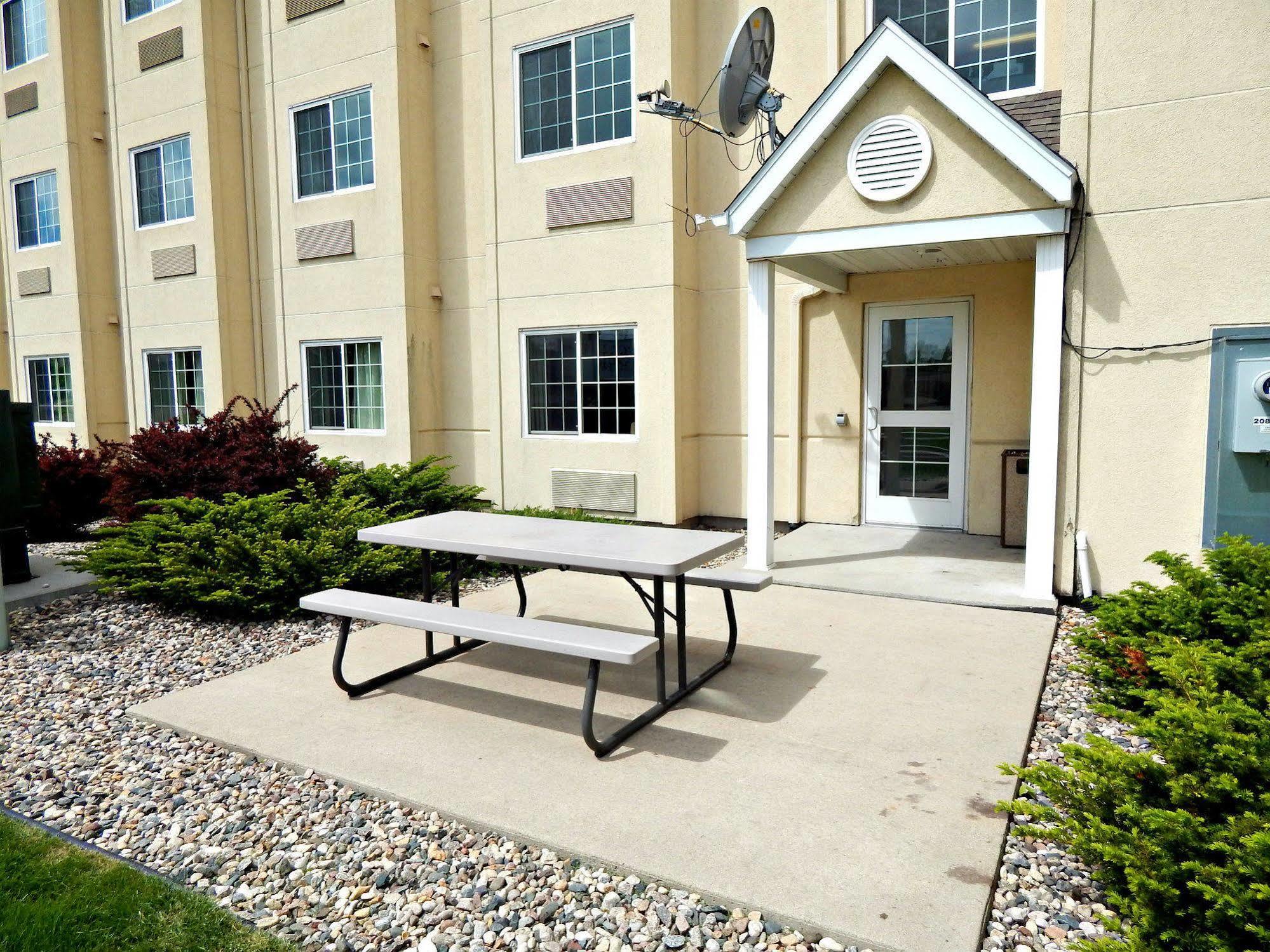 Microtel Inn & Suites By Wyndham Mankato Buitenkant foto